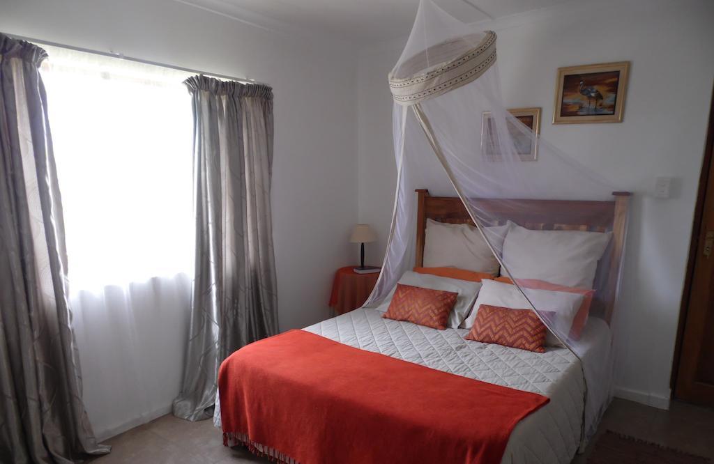 The Hexagon Wildlife Conservation Hotel Uitenhage Стая снимка