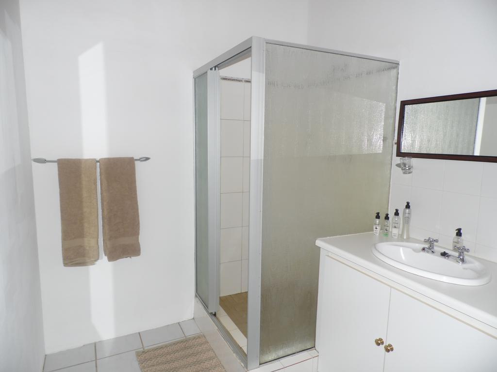 The Hexagon Wildlife Conservation Hotel Uitenhage Екстериор снимка