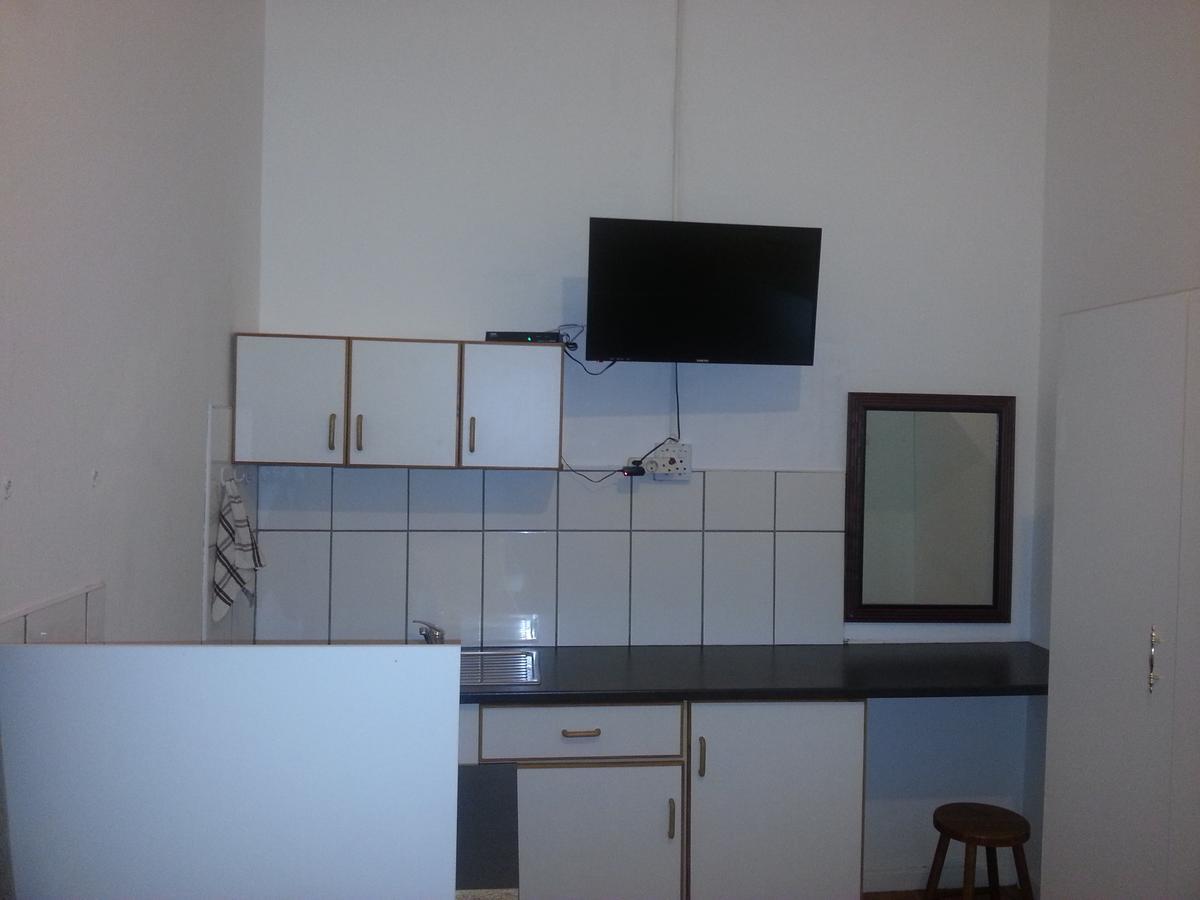 The Hexagon Wildlife Conservation Hotel Uitenhage Екстериор снимка